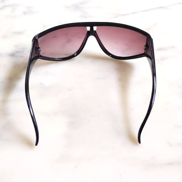 Multi Shades of Purple Sunglasses. - Picture 3 of 3